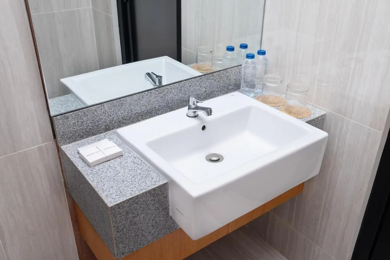 Aralea Coliving Hotel Denpasar  3*, Denpasar (Bali)