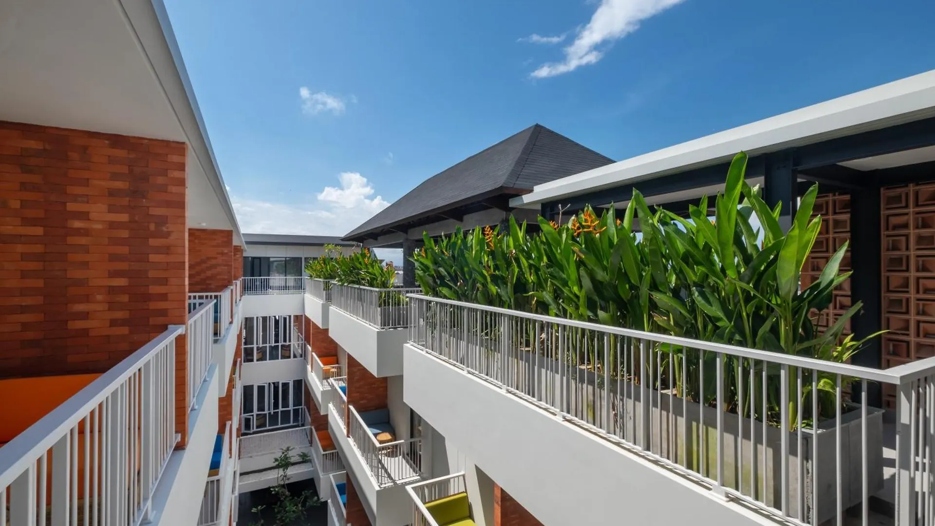 Aralea Coliving Hotel Denpasar